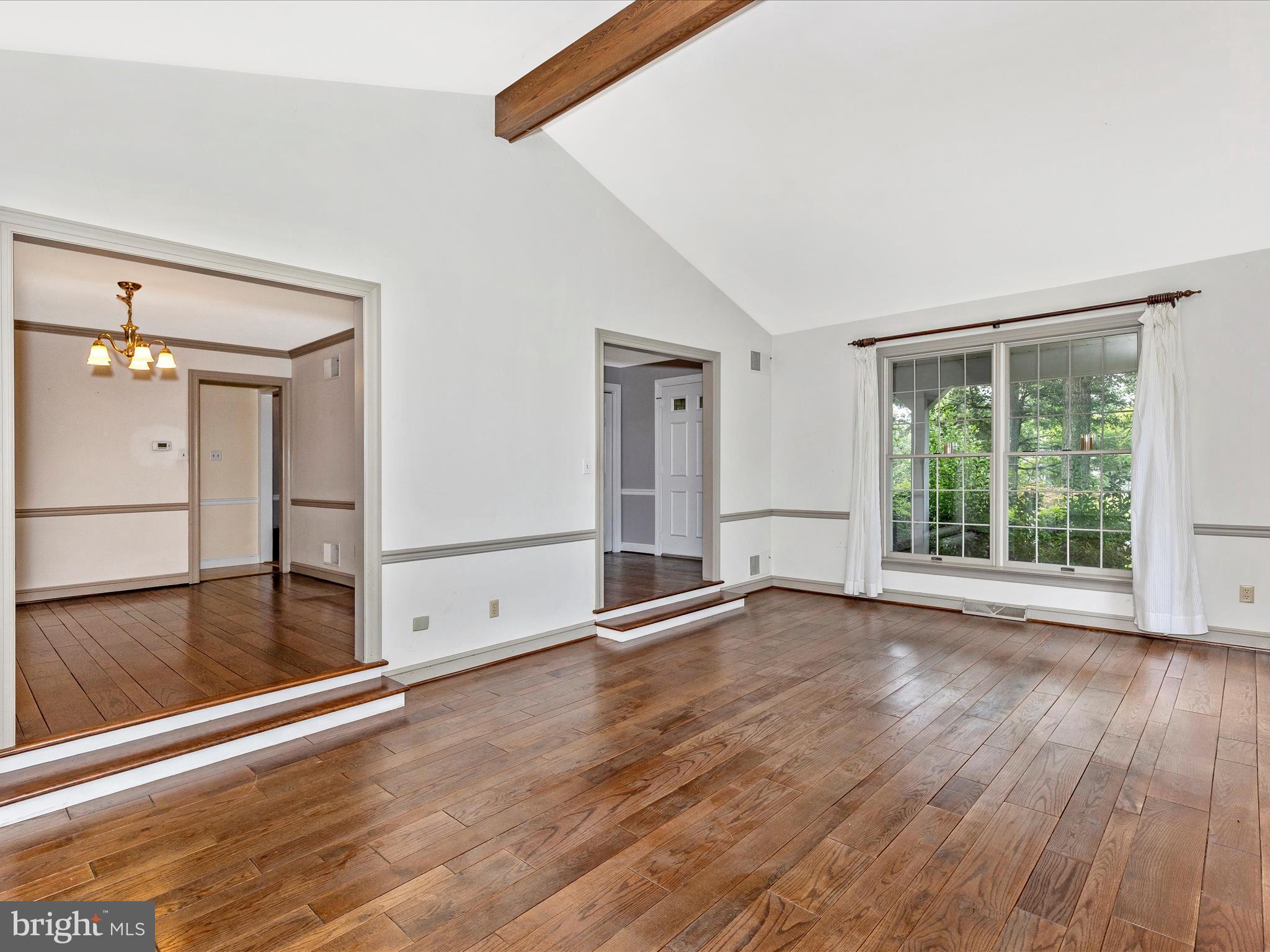 4600 Wayne Road Chambersburg, PA 17202 - Photo 7 of 58 Living Room