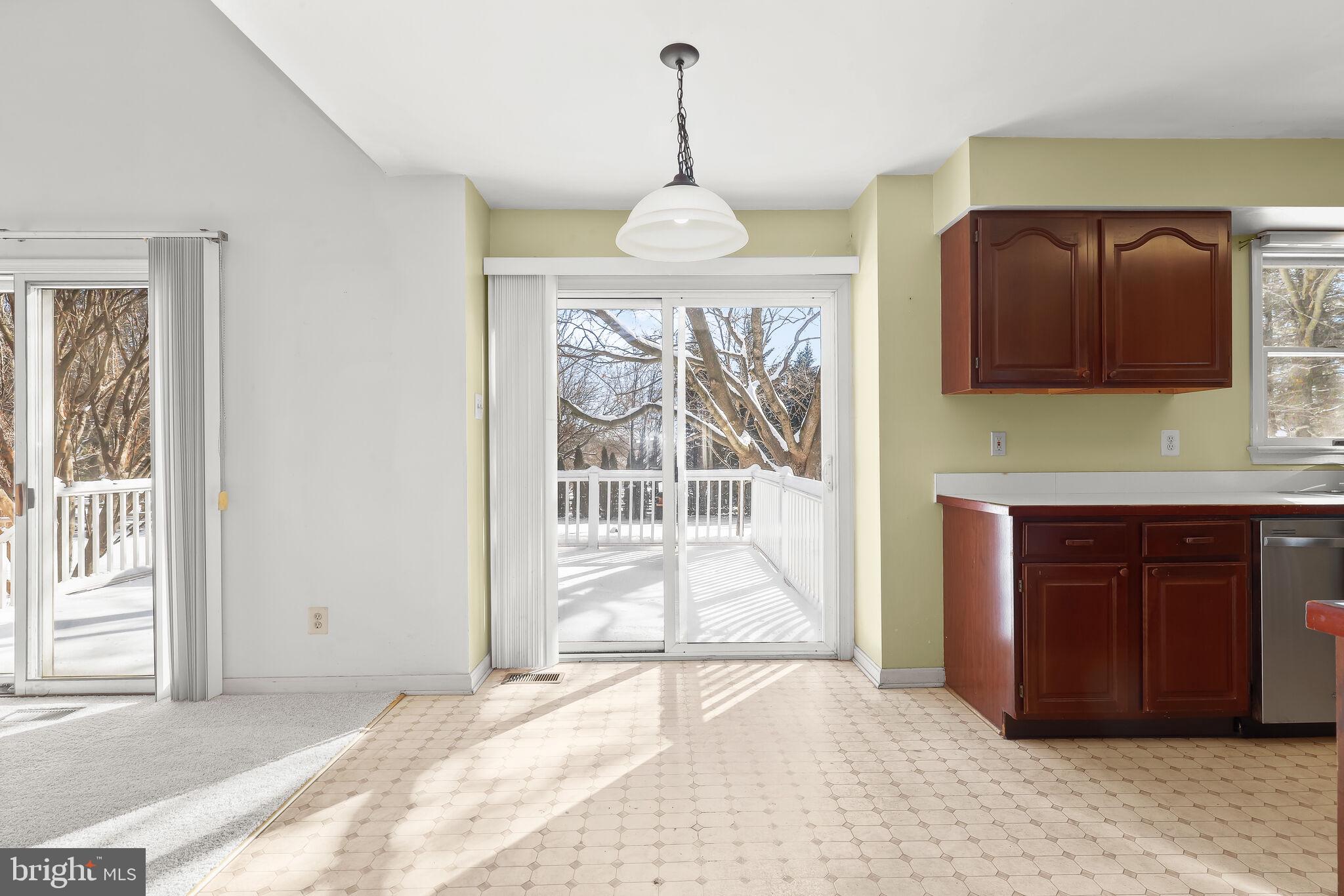 16445 Old Frederick Road Mount Airy, MD 21771 - Photo 18 of 62 Breakfast Room | Access to Deck and Backyard