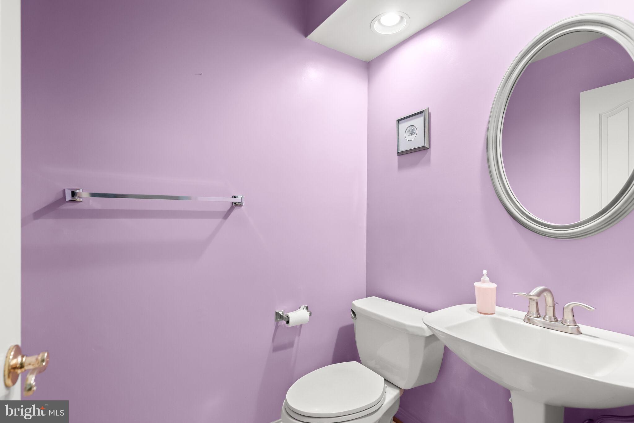 16445 Old Frederick Road Mount Airy, MD 21771 - Photo 26 of 62 Powder Room