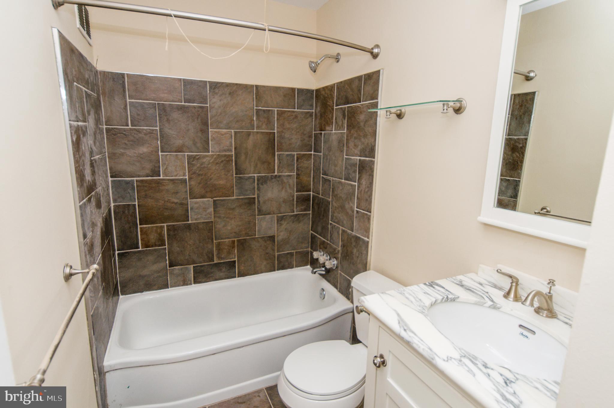 6944 Broening Road Baltimore, MD 21222 - Photo 11 of 24