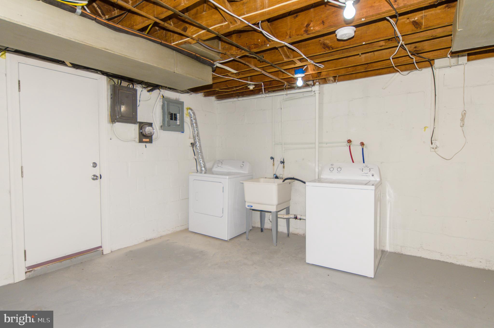 6944 Broening Road Baltimore, MD 21222 - Photo 18 of 24