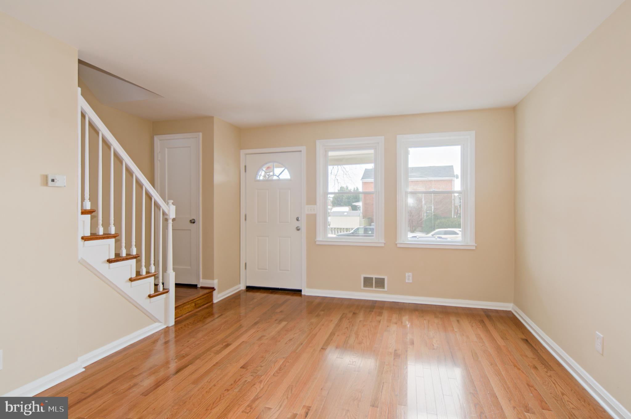 6944 Broening Road Baltimore, MD 21222 - Photo 3 of 24