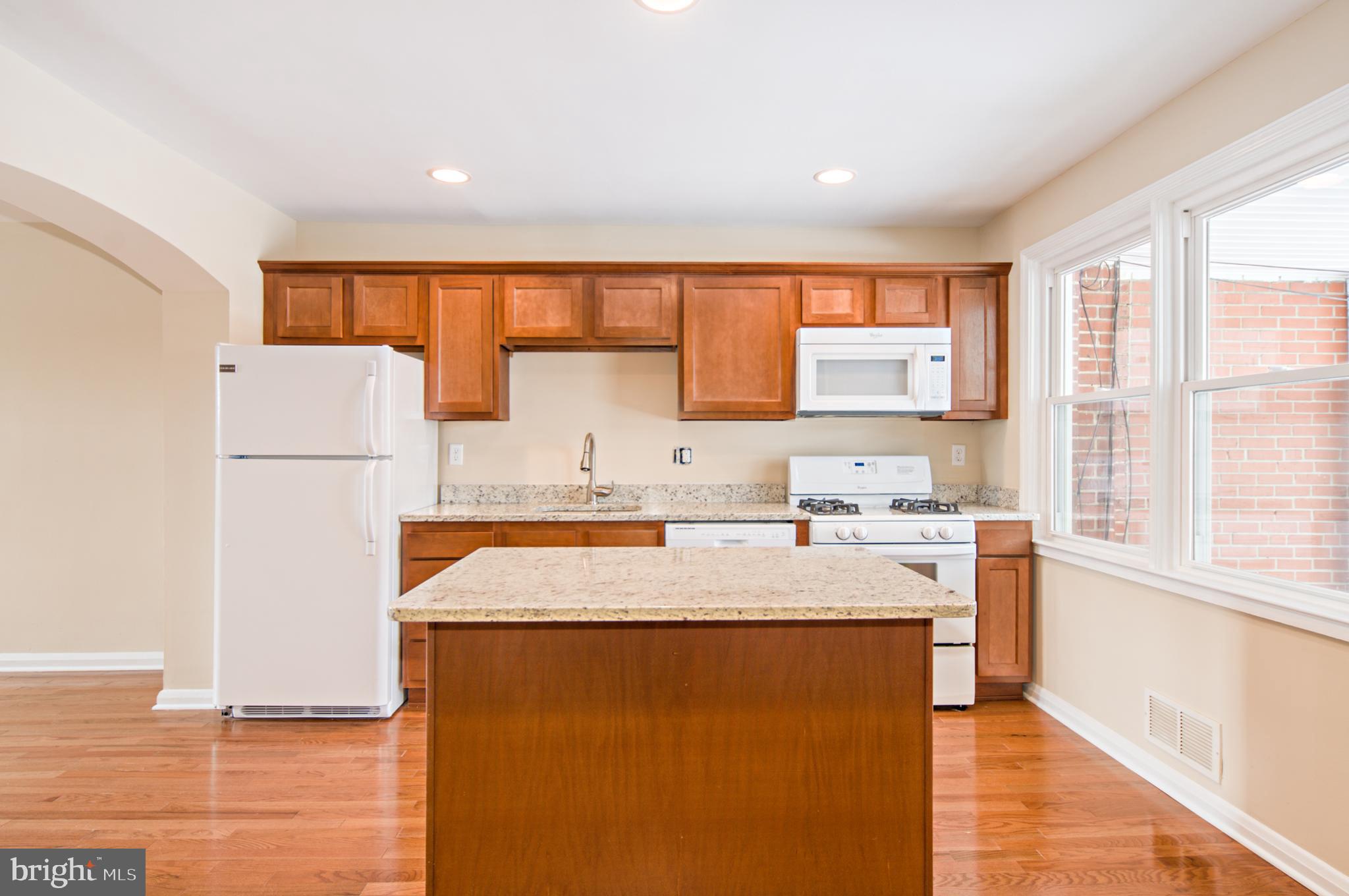 6944 Broening Road Baltimore, MD 21222 - Photo 5 of 24