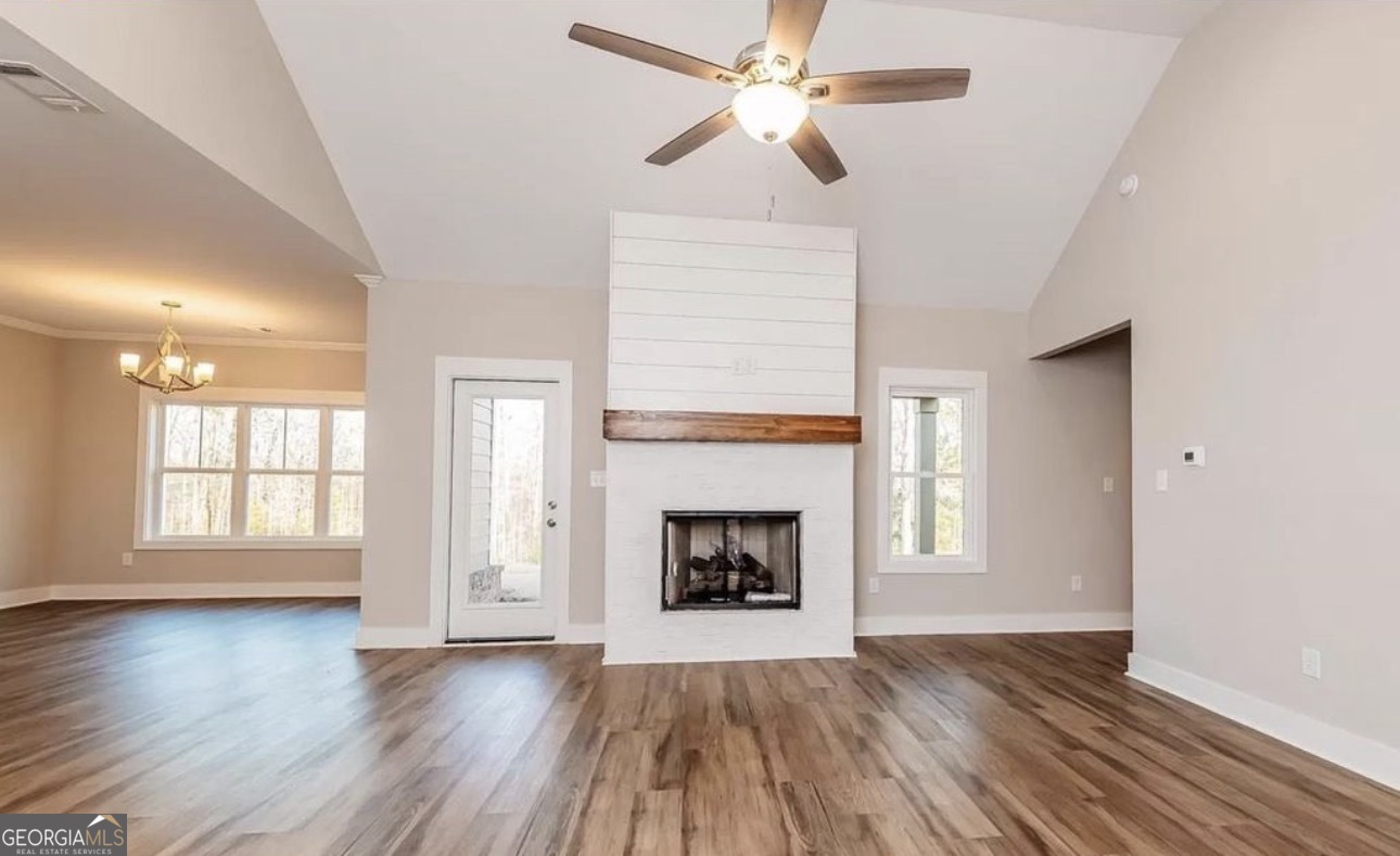 75 Creekside Court Forsyth, GA 31029 - Photo 3 of 32