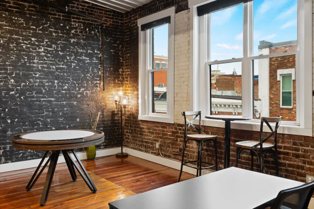 $2,200 | 124 Strawberry Alley, Unit A, Clarksville, TN 37040