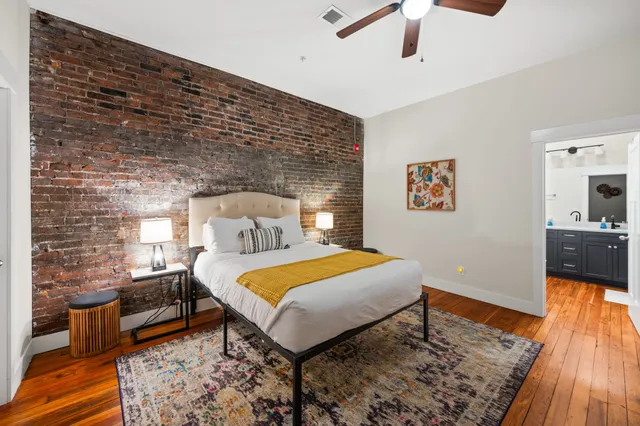 $2,200 | 124 Strawberry Alley, Unit A, Clarksville, TN 37040