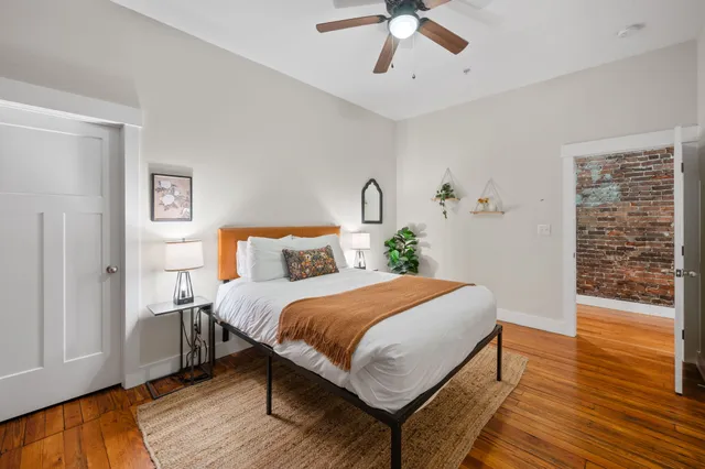 $2,200 | 124 Strawberry Alley, Unit A, Clarksville, TN 37040