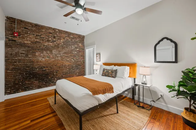 $2,200 | 124 Strawberry Alley, Unit A, Clarksville, TN 37040