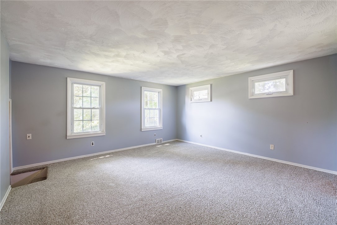 390 Wilder Road Parma, NY 14468 - Photo 12 of 26 First Floor bedroom