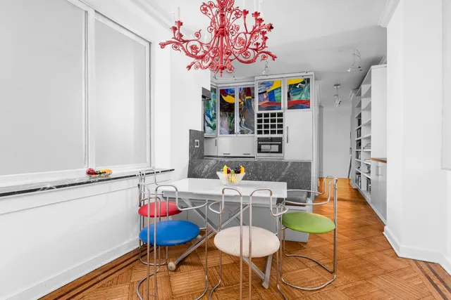 $1,395,000 | 205 West 57th Street, Unit 3DB | Midtown Central