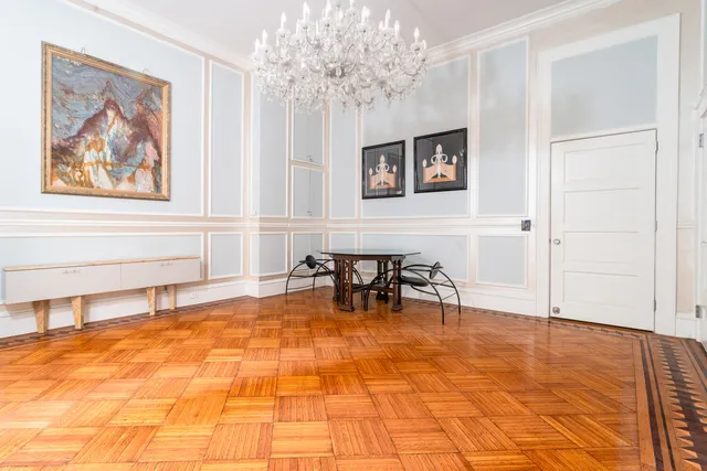 $1,395,000 | 205 West 57th Street, Unit 3DB | Midtown Central