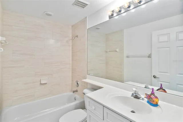 $2,100 | 6351 Bay Cedar Lane, Bradenton, FL 34203