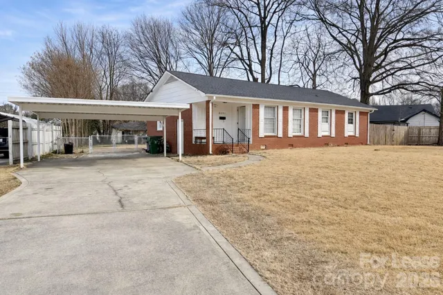 $1,850 | 4131 Woodgreen Terrace, Charlotte, NC 28205