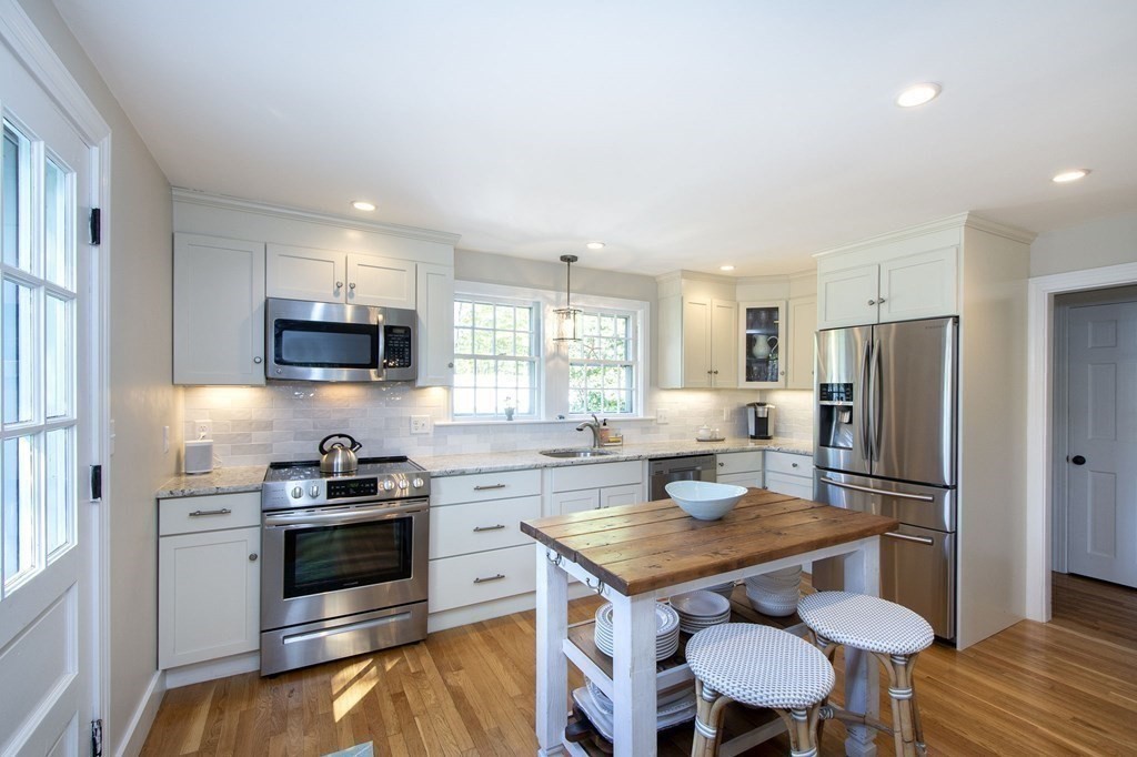 71 Lawson Road Scituate, MA 02066 - Photo 13 of 31 Gallery Image 13