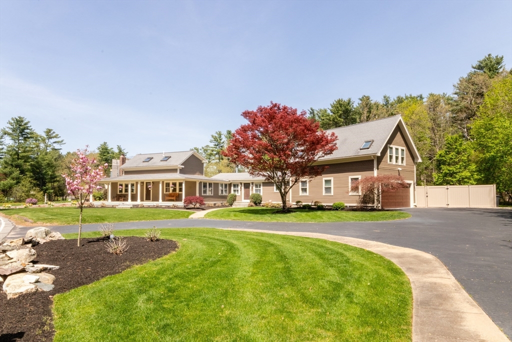 115 Lincoln Road Walpole, MA 02081 - Photo 8 of 41 Gallery Image 8