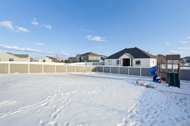 $745,000 | 4717 11th Street West, West Fargo, ND 58078
