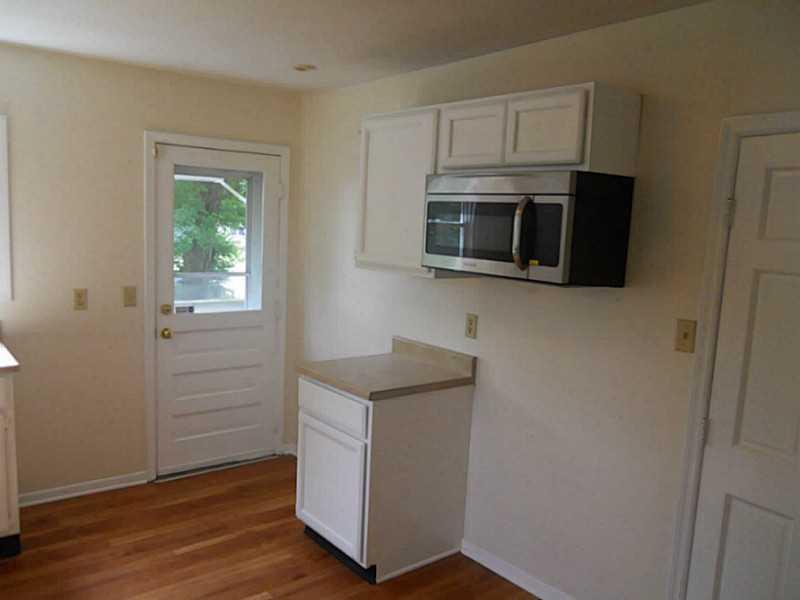 2220 Rutland Avenue Springfield, OH 45505 - Photo 10 of 23