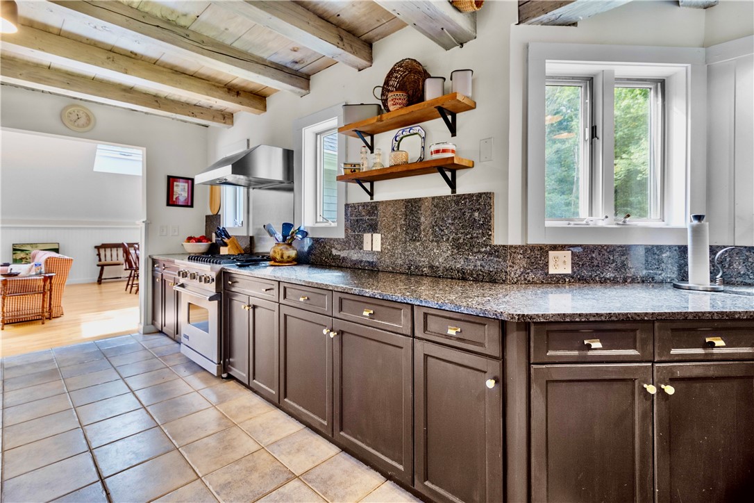 33 Sakonnet Trail Little Compton, RI 02837 - Photo 9 of 50