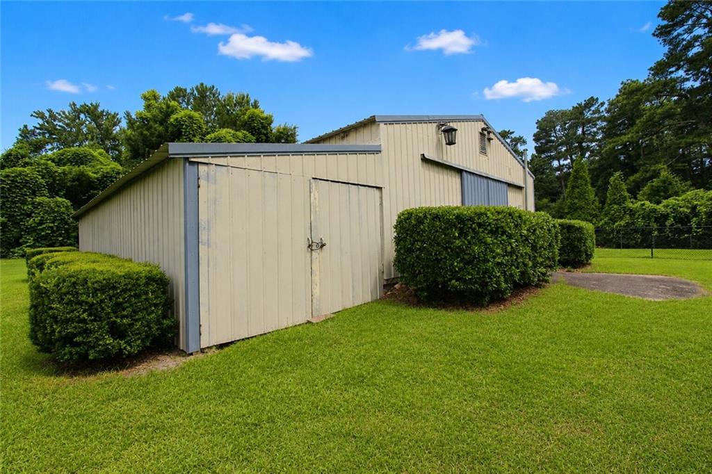 1464 Lakeview Road Grayson, GA 30017 - Photo 20 of 92