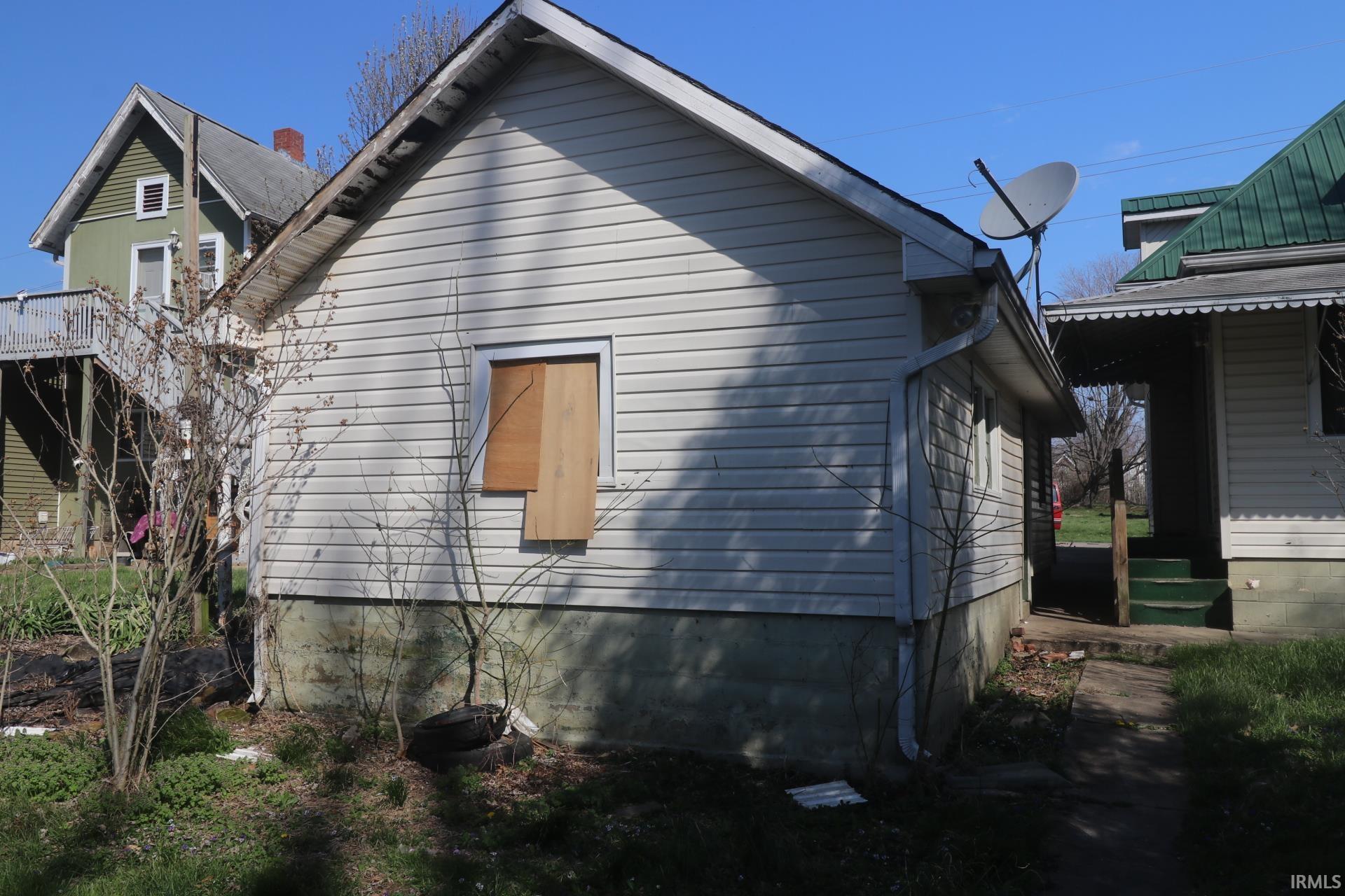 405 Southwest 3rd Street Loogootee, IN 47553 - Photo 17 of 19