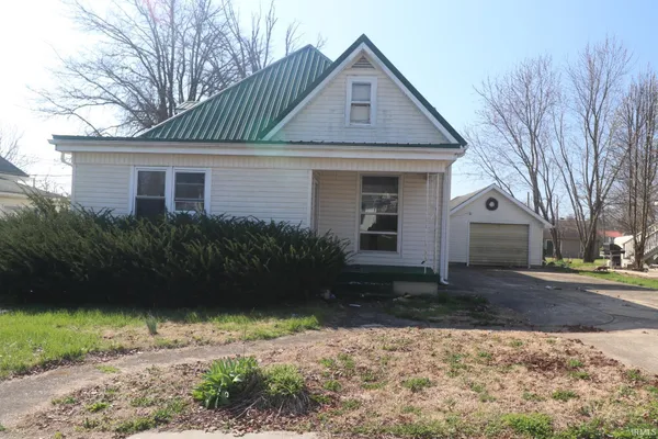 $110,000 | 405 Southwest 3rd Street, Loogootee, IN 47553