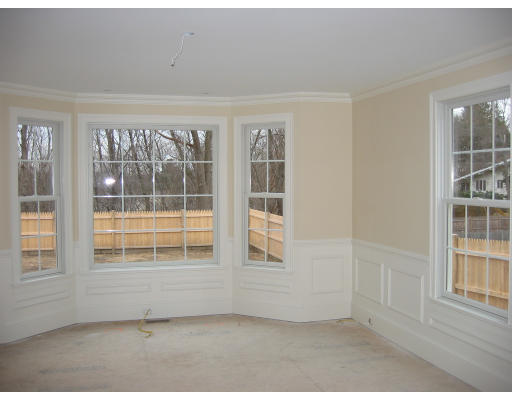 95 Pine Grove Street Needham, MA 02494 - Photo 5 of 12 Gallery Image 5