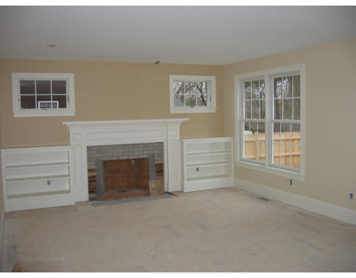 95 Pine Grove Street Needham, MA 02494 - Photo 7 of 12 Gallery Image 7