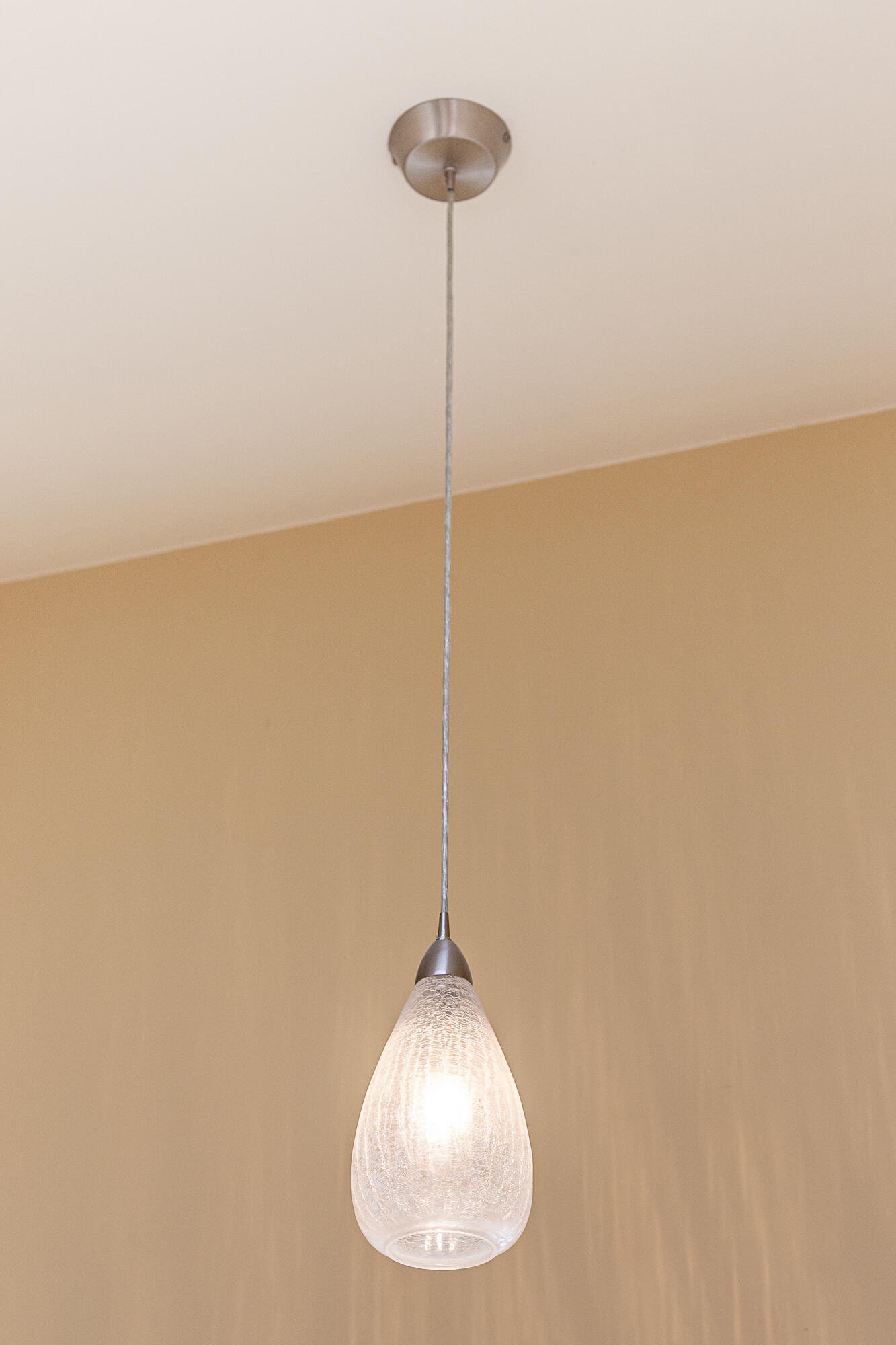 4022 Primavera Road, Unit B Santa Barbara, CA 93110 - Photo 17 of 27 stairwell fixture