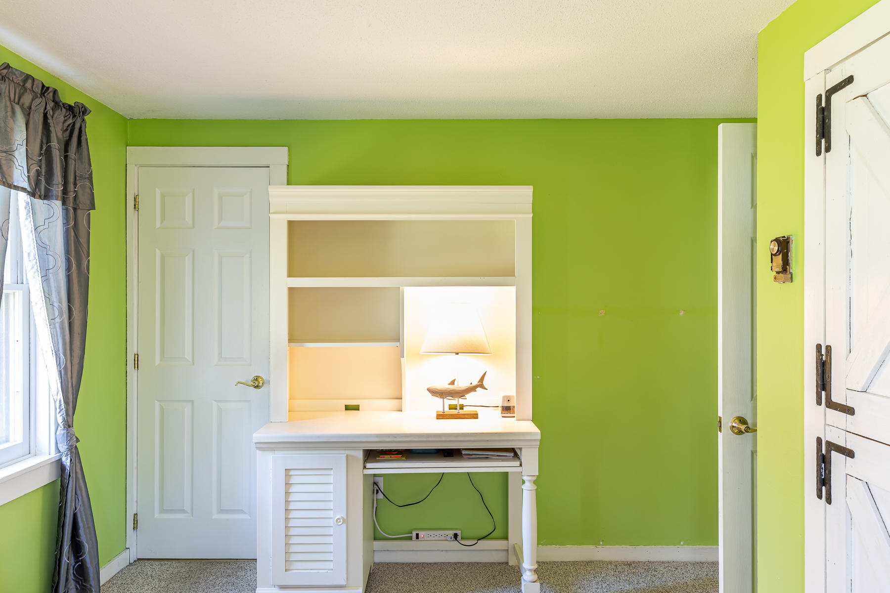 29 Hitching Post Lane Centerville, MA 02632 - Photo 13 of 29 a room with a table and a window