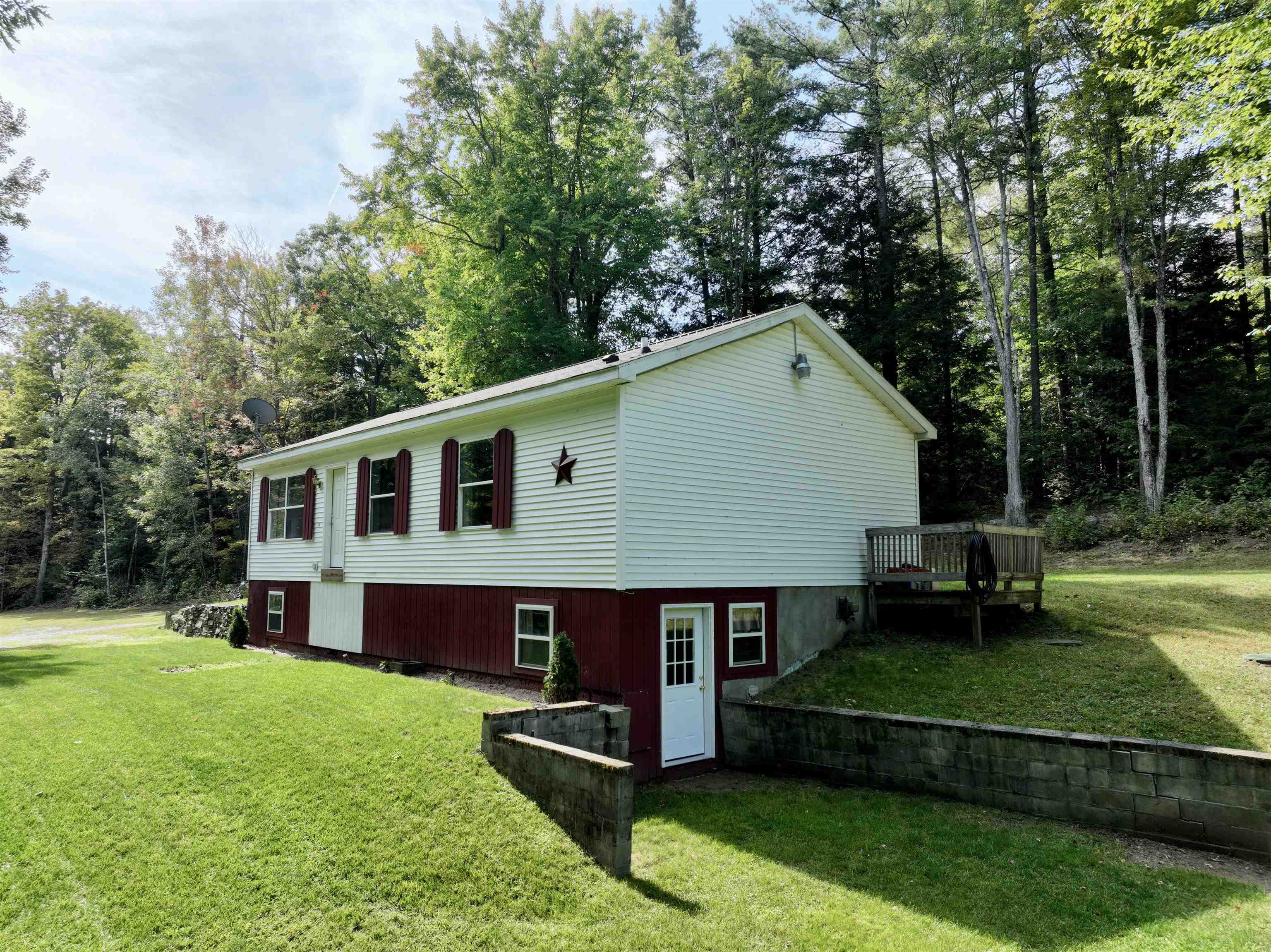 280 Apple Ridge Road Bradford, VT 05033 - Photo 2 of 28 Gallery Image 2
