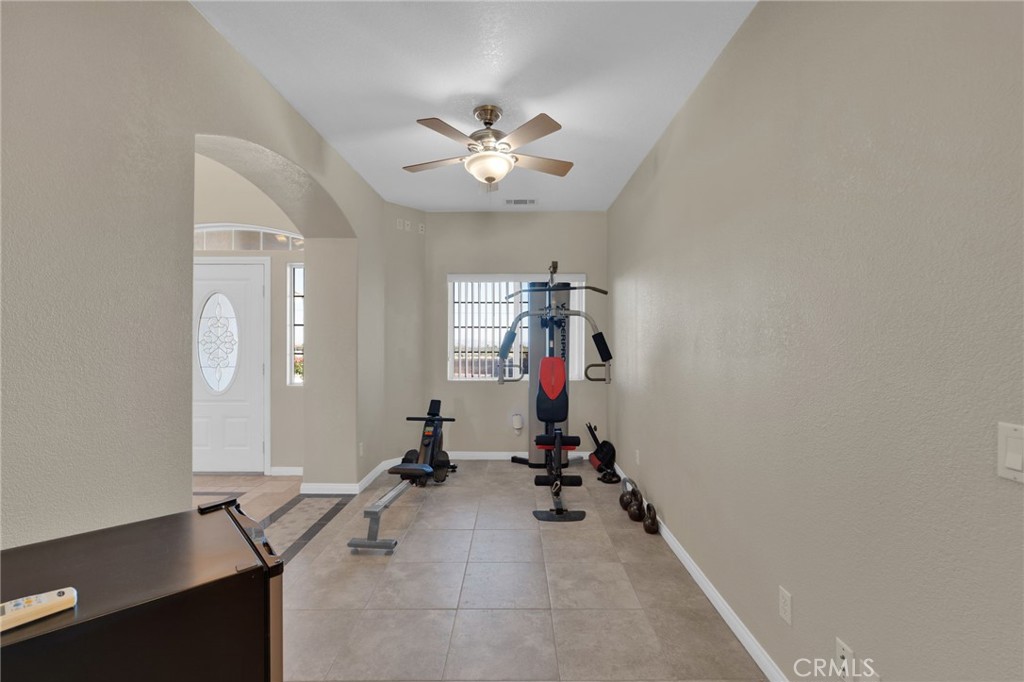 7435 Solano Road Phelan, CA 92371 - Photo 10 of 65