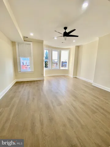 a view of a livingroom with furniture