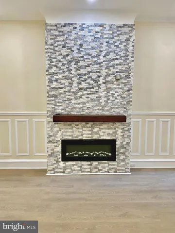 a front view of a fireplace