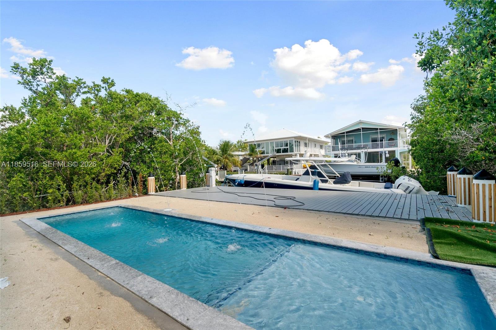862 Cardinal Lane Key Largo, FL 33037 - Photo 8 of 37