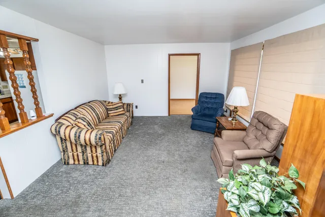 $325,000 | 325 West Dodge Street, Port Washington, WI 53074