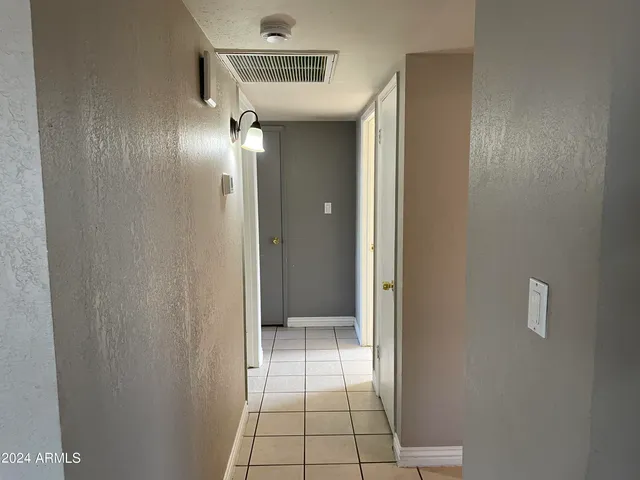 $1,695 | 8333 West Roma Avenue, Phoenix, AZ 85037