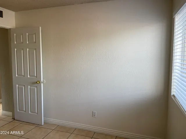 $1,695 | 8333 West Roma Avenue, Phoenix, AZ 85037