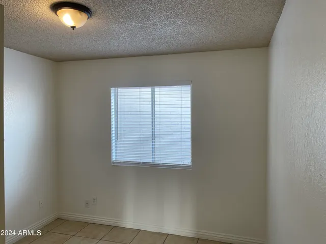 $1,695 | 8333 West Roma Avenue, Phoenix, AZ 85037