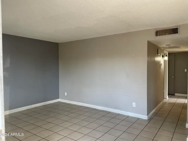$1,695 | 8333 West Roma Avenue, Phoenix, AZ 85037
