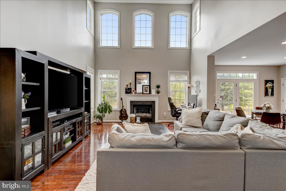 42318 Rising Moon Place Brambleton, VA 20148 - Photo 20 of 50 Gallery Image 20