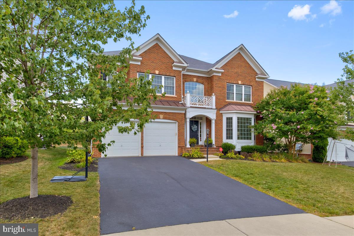 42318 Rising Moon Place Brambleton, VA 20148 - Photo 3 of 50 Gallery Image 3