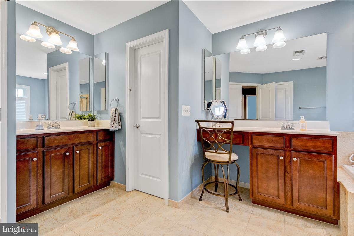 42318 Rising Moon Place Brambleton, VA 20148 - Photo 34 of 50 Gallery Image 34