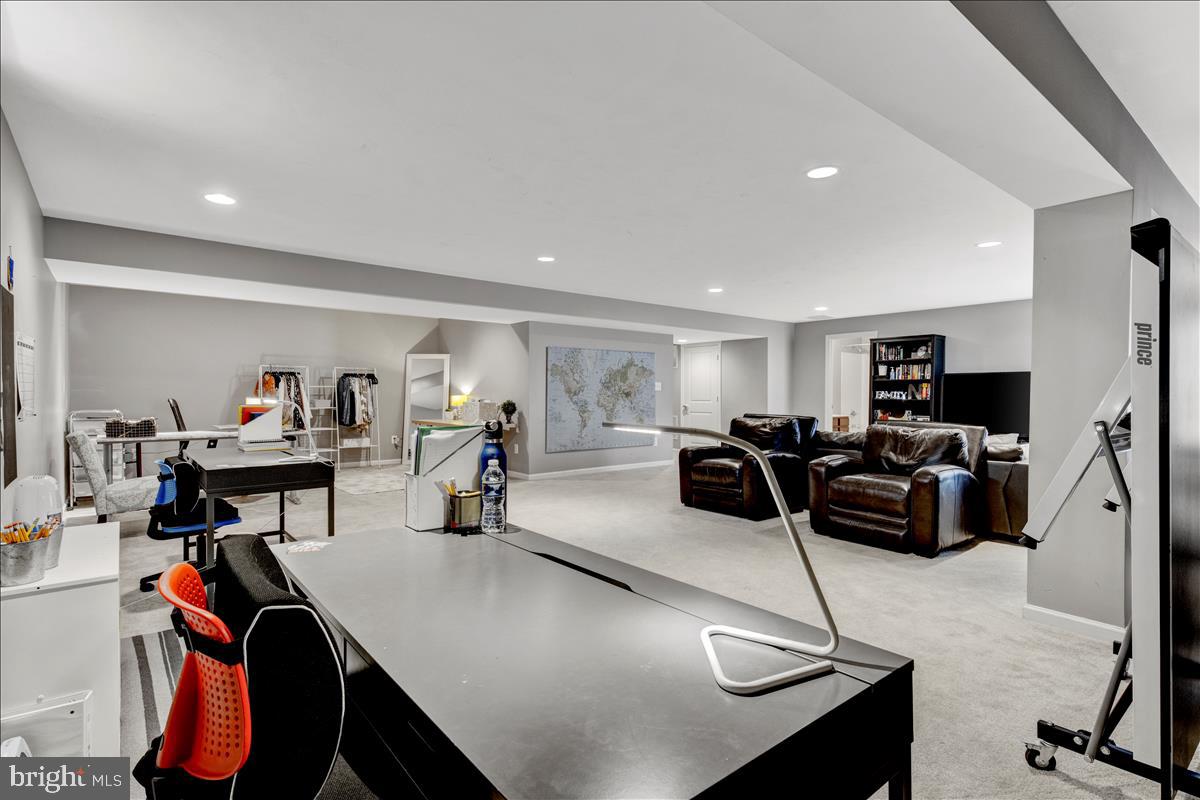 42318 Rising Moon Place Brambleton, VA 20148 - Photo 41 of 50 Gallery Image 41