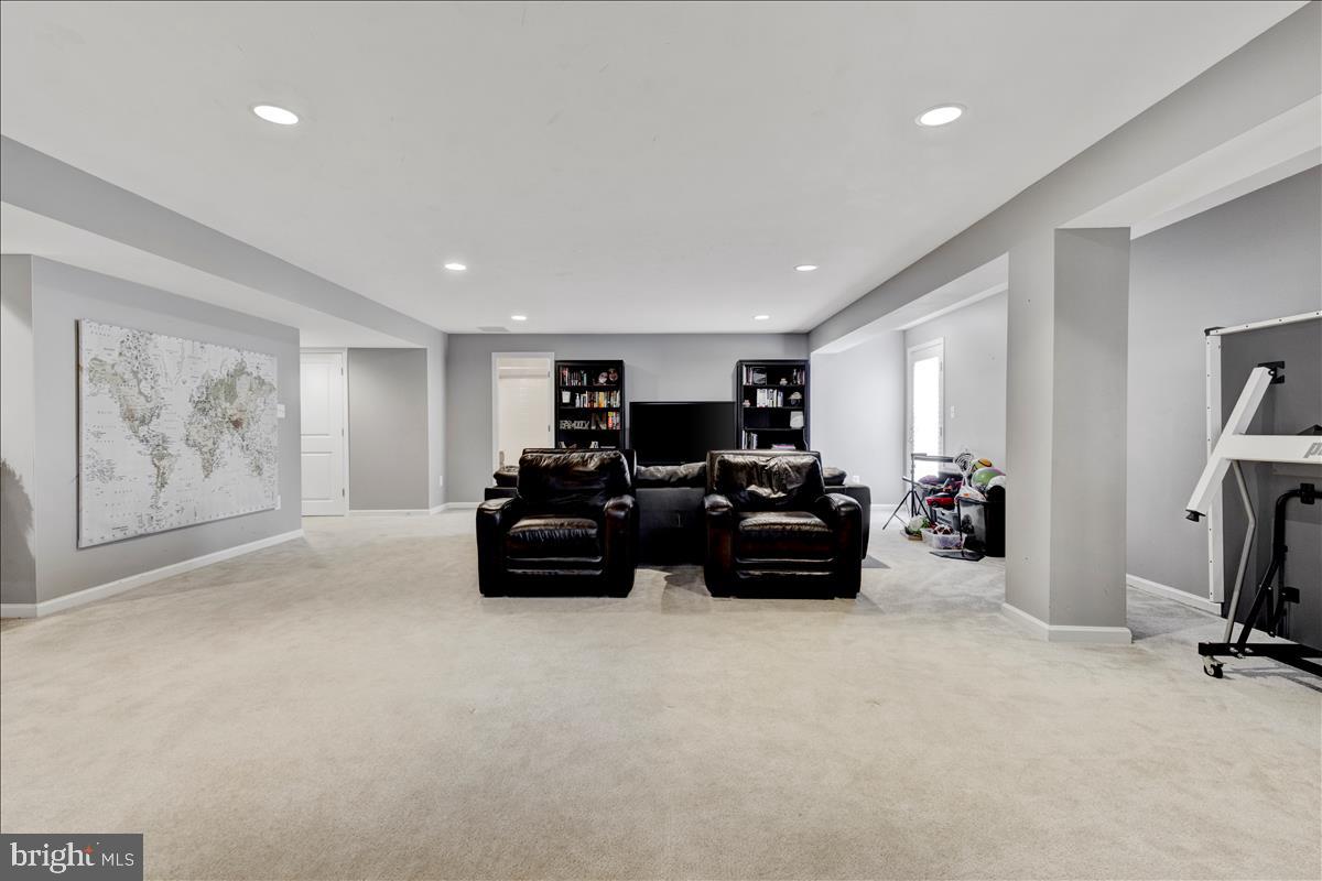 42318 Rising Moon Place Brambleton, VA 20148 - Photo 42 of 50 Gallery Image 42