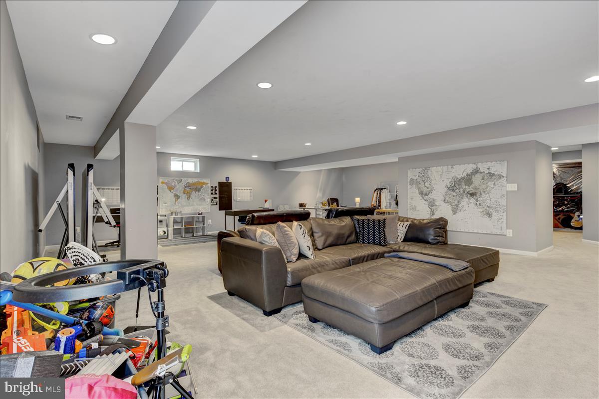 42318 Rising Moon Place Brambleton, VA 20148 - Photo 43 of 50 Gallery Image 43