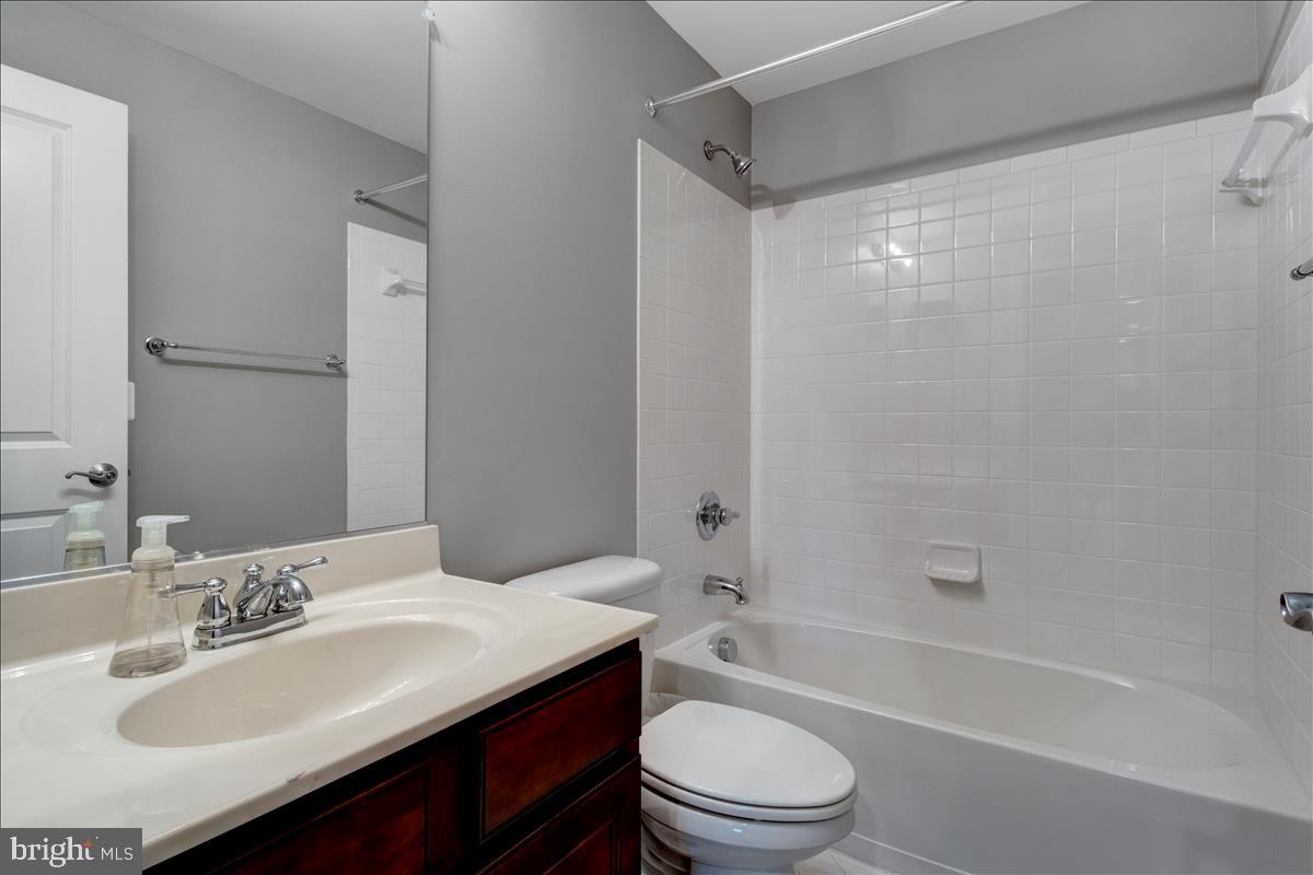 42318 Rising Moon Place Brambleton, VA 20148 - Photo 45 of 50 Gallery Image 45