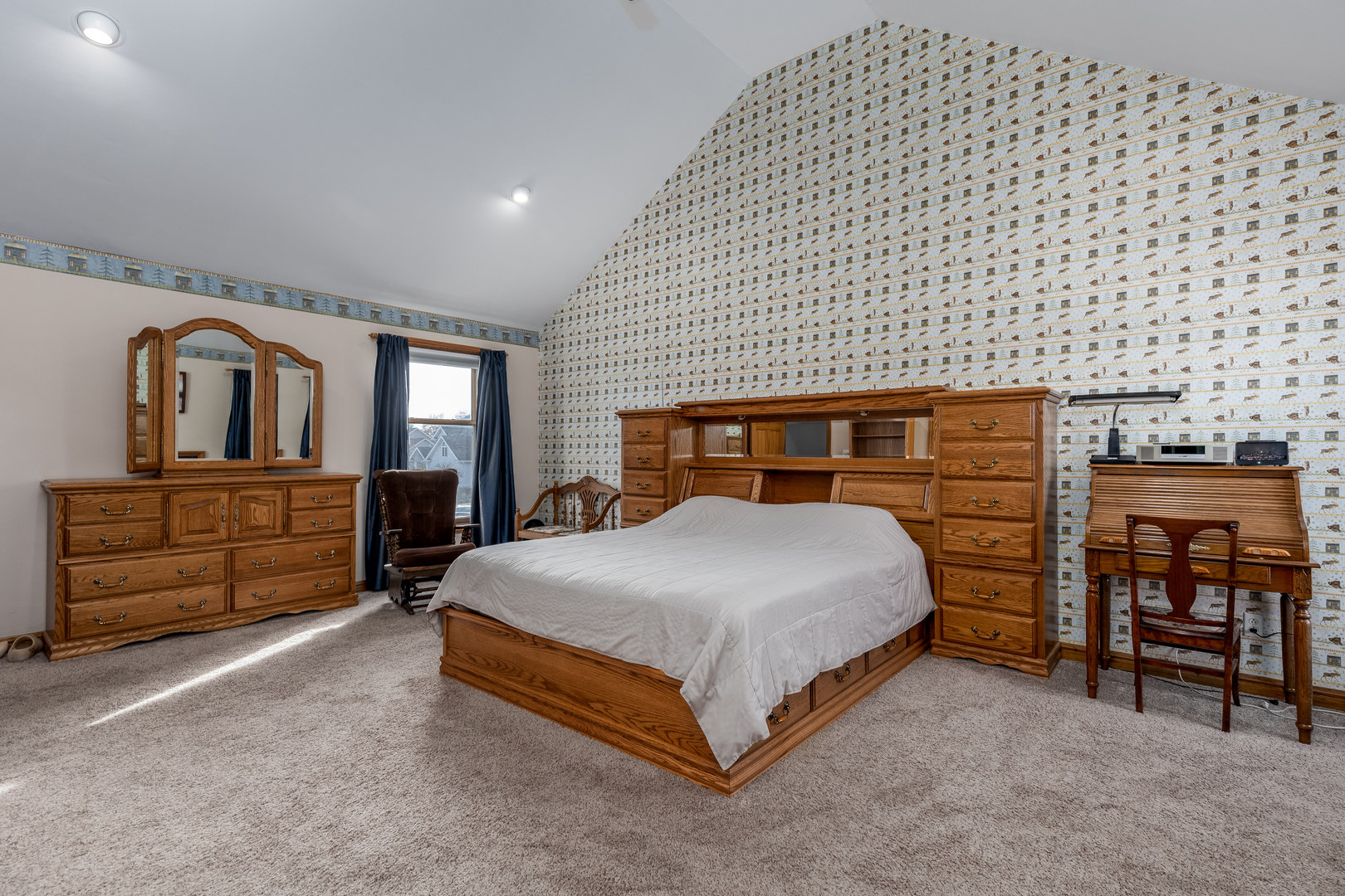 844 Kimberly Lane Ottawa, IL 61350 - Photo 17 of 36 a bedroom with a bed and furniture