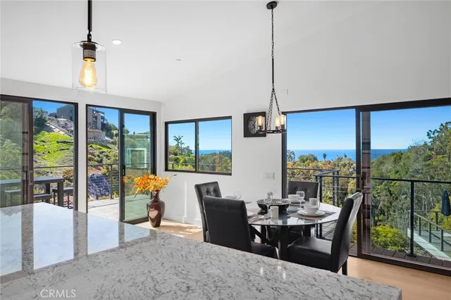 $2,625,000 | 990 Meadowlark Drive, Laguna Beach, CA 92651