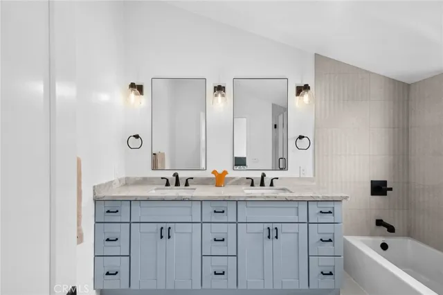 $2,625,000 | 990 Meadowlark Drive, Laguna Beach, CA 92651