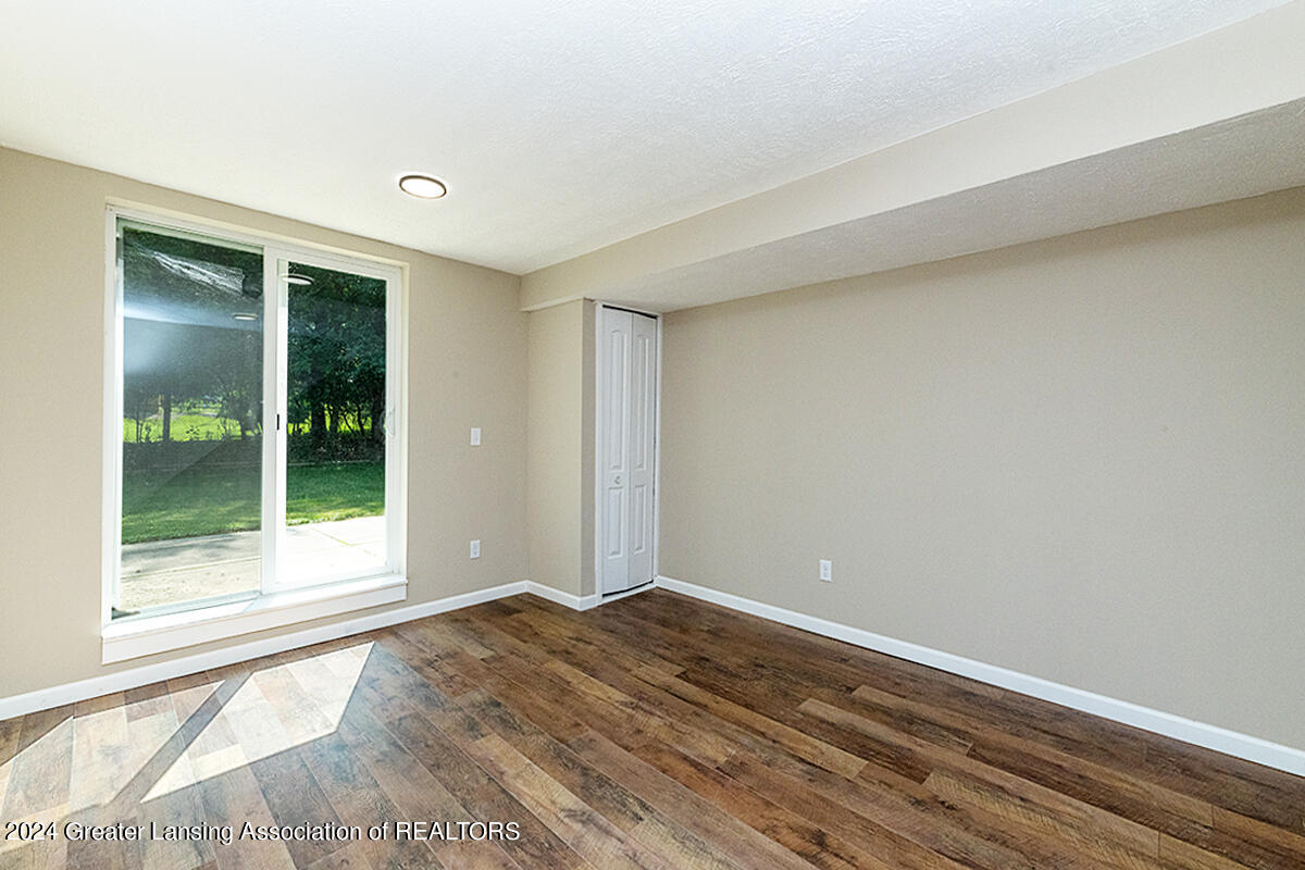 3017 Scarborough Road Lansing, MI 48910 - Photo 17 of 28 _DSC3480
